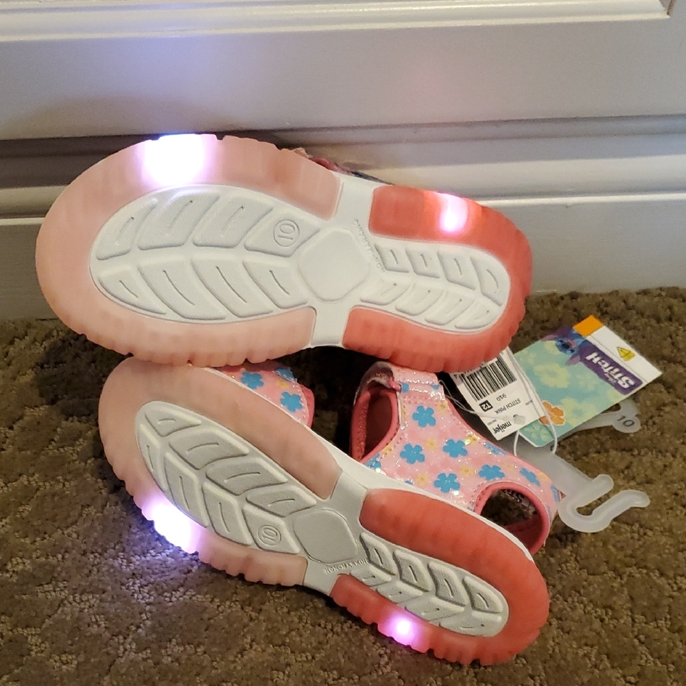 Toddler Girls Disney Stitch Pink Floral Lights Up Sandals Size 11 NWT - Picture 7 of 8